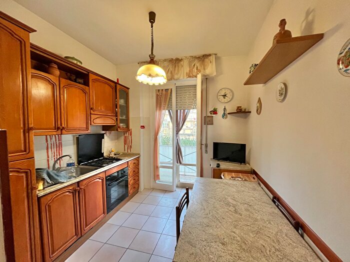 Appartamento quadrilocale in vendita in Via Adriano Bossoli, Sesto Fiorentino