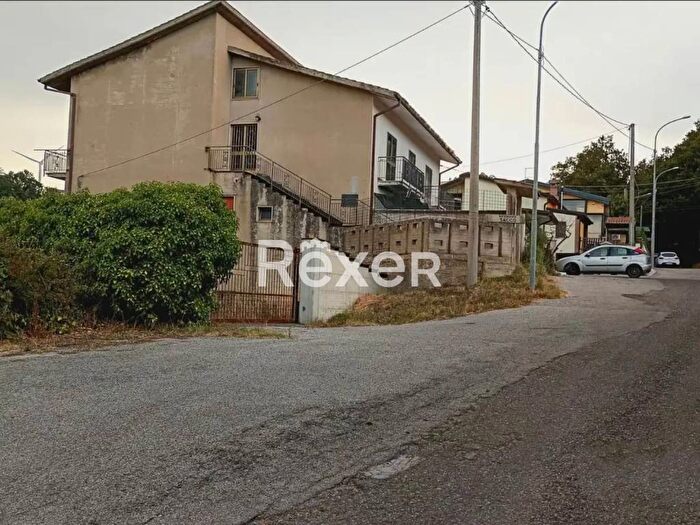 Appartamento con 5 locali in vendita in Via Lamorese, Ruoti