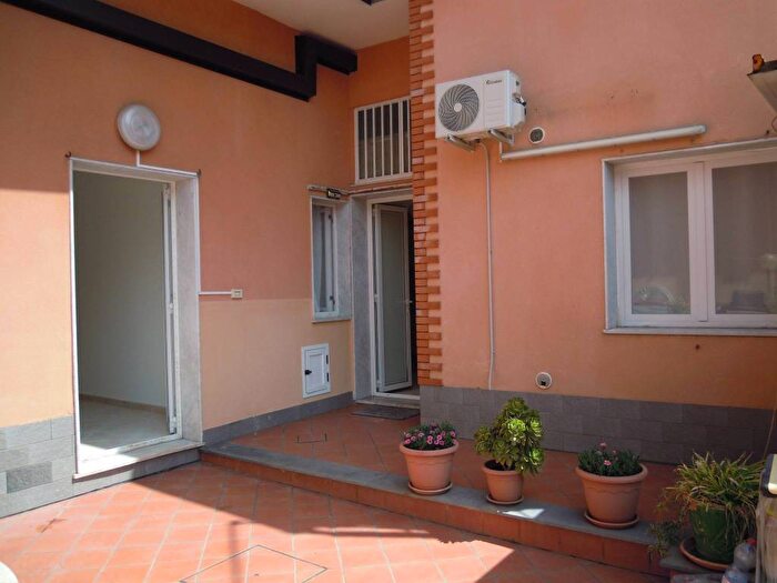 Appartamento trilocale in affitto in Via Trento, Nicolosi