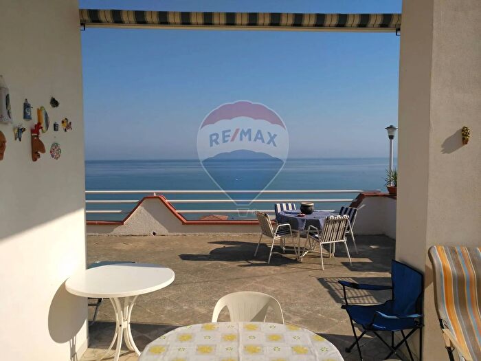 Casa con 5 locali in vendita in Via delle Calendule, Alcamo