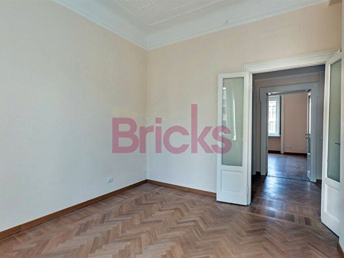 Appartamento trilocale in affitto in Via Vincenzo Foppa, Solari, Milano