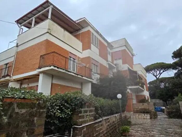 Appartamento trilocale in vendita in Via del Tridente, Anzio