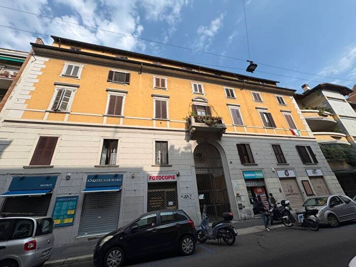 Appartamento bilocale in affitto in Via Luigi Federico Menabrea, Farini, Milano