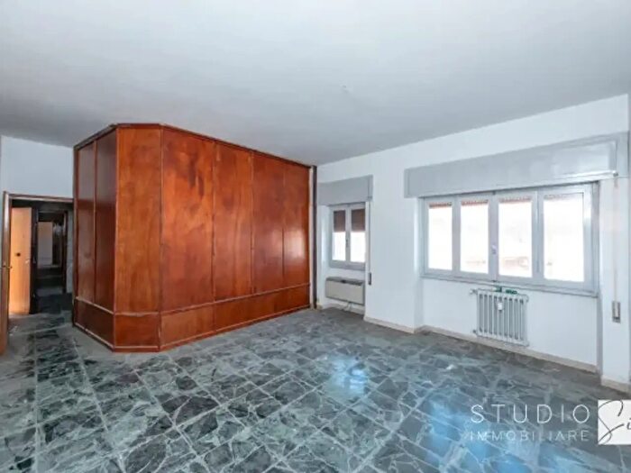 Appartamento quadrilocale in vendita in Viale Vittorio Veneto, Pistoia