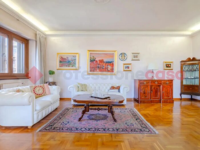 Appartamento quadrilocale in vendita in Via Alessandro Baldovinetti, Roma