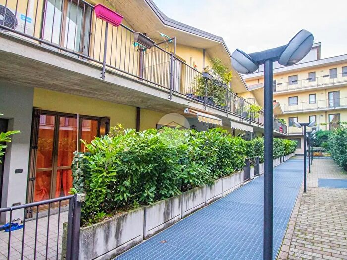 Appartamento monolocale in vendita in Via Vincenzo Bellini, Garbagnate Milanese