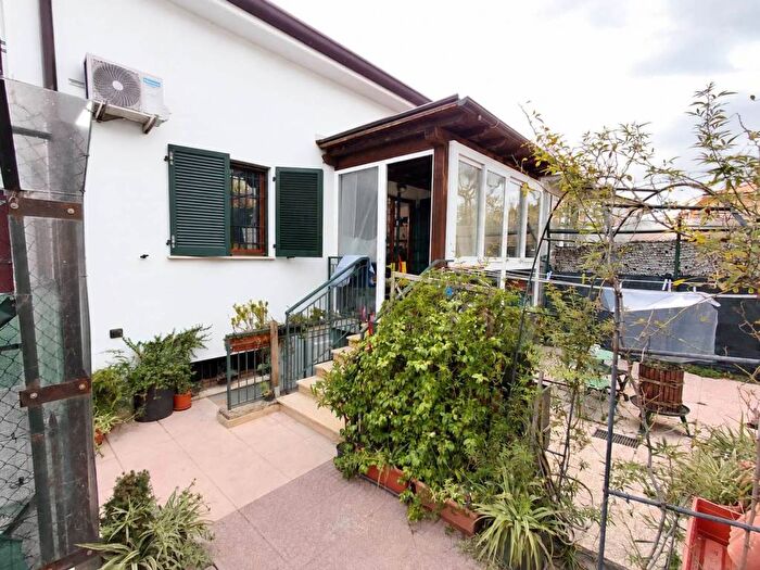 Casa quadrilocale in vendita in Centro, Santo Stefano di Magra