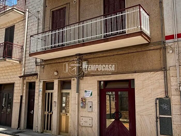 Casa quadrilocale in vendita in Via Macallè, Rutigliano