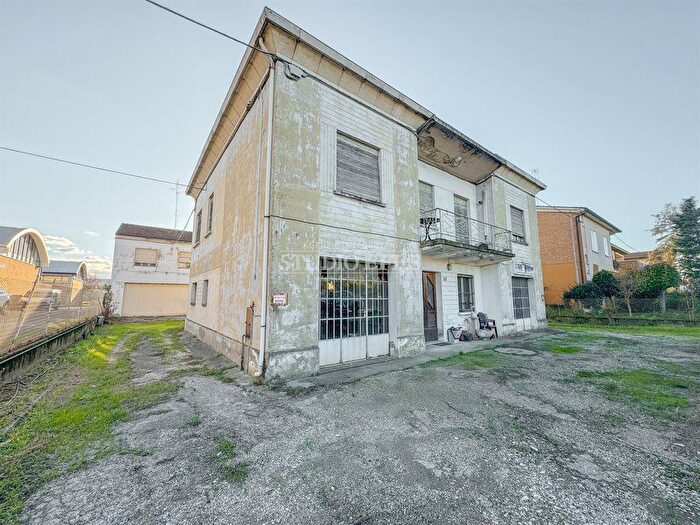 Casa in vendita in Bagnacavallo