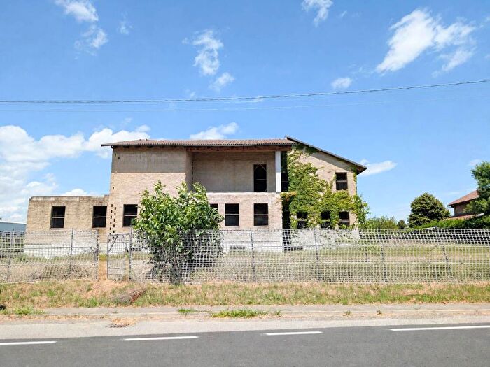 Appartamento trilocale in vendita in Via Vittorio Emanuele II, Oviglio