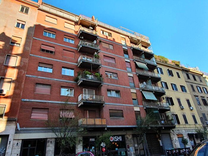 Appartamento bilocale in affitto in Via del Gazometro, Ostiense, Roma