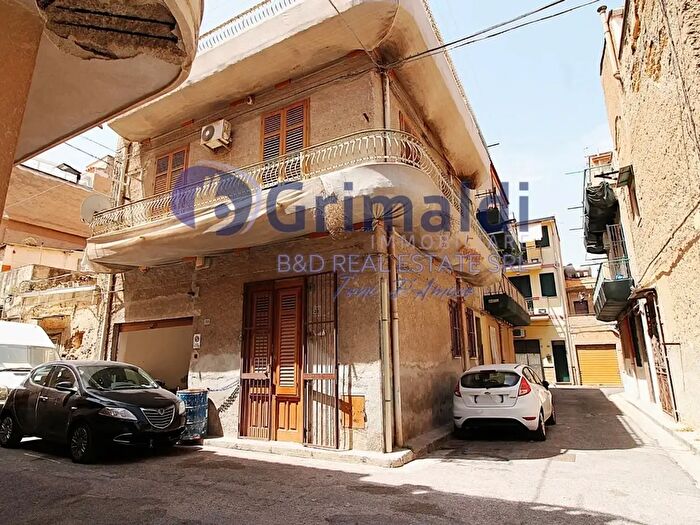 Casa in vendita in Via Tarantino, Bagheria