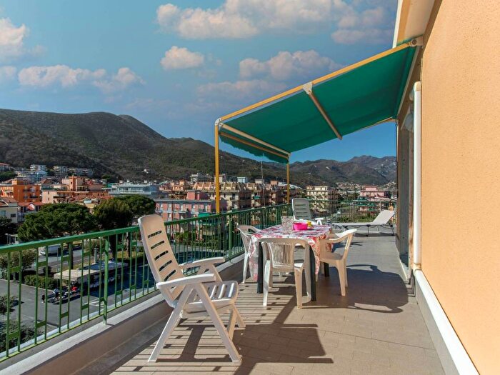 Casa in affitto in Via Trilussa, Borghetto Santo Spirito