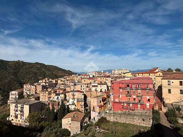 Appartamento con 5 locali in vendita in Vico Rimembranze, CoriglianoRossano