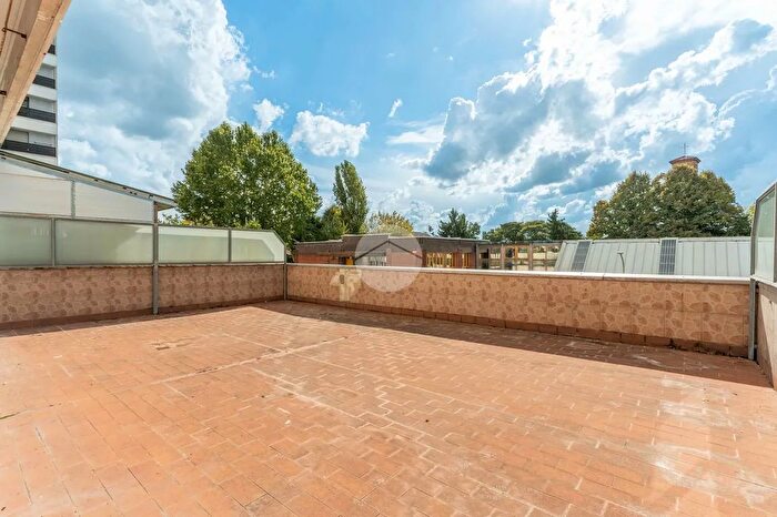 Appartamento trilocale in vendita in Viale Indipendenza, Trezzano Sul Naviglio