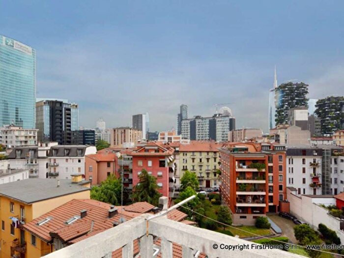 Casa bilocale in affitto in via POLA, Isola, Milano