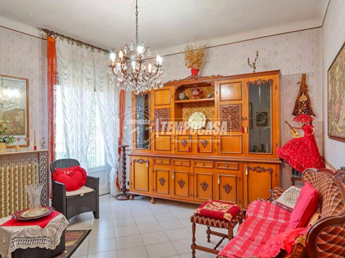 Appartamento trilocale in vendita in Via Nino Bixio, Giubiano San Carlo, Varese