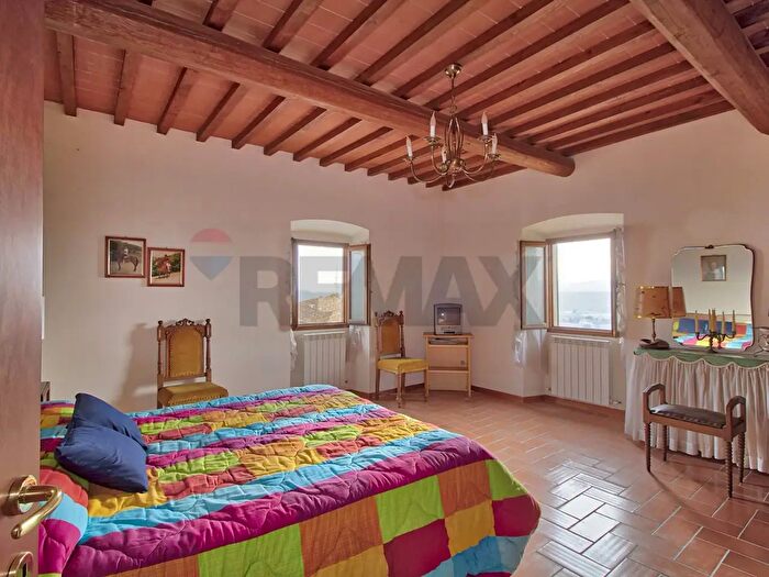 Appartamento quadrilocale in vendita in Corso Italia, Laterina Pergine Valdarno