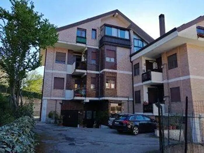 Appartamento trilocale in affitto in Via Fontana a Sinistra, San Potito Ultra
