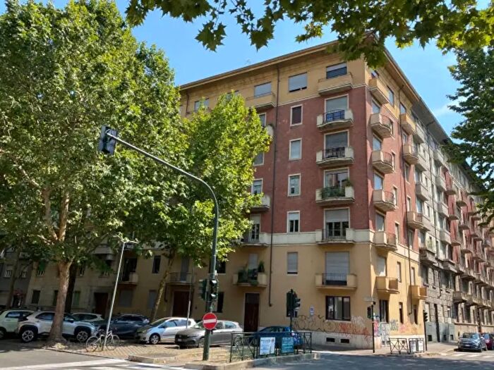 Appartamento trilocale in vendita in Corso Carlo E nello Rosselli, Torino