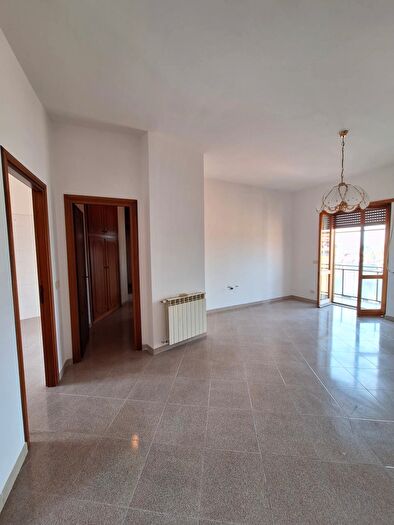Appartamento con 5 locali in vendita in Via Giacomo Matteotti, Riano