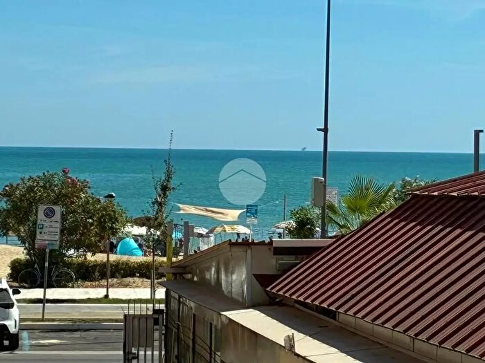 Appartamento trilocale in vendita in Via Malta, Alba Adriatica