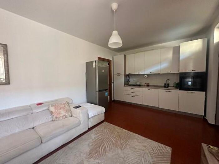 Appartamento trilocale in vendita in Via Milano, Brescia