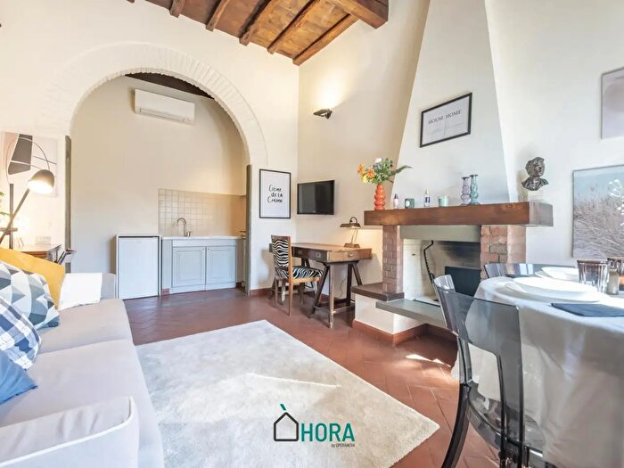 Appartamento bilocale in vendita in Via Palazzuolo, Firenze