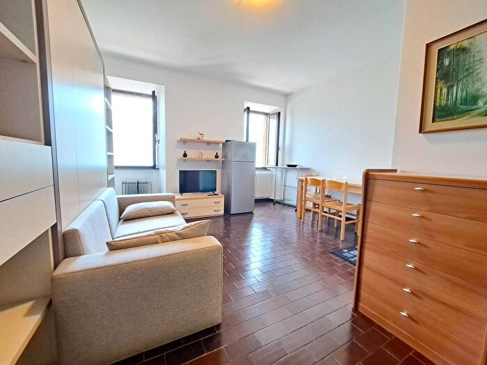 Appartamento monolocale in affitto in Via Regina, Centro, Domaso