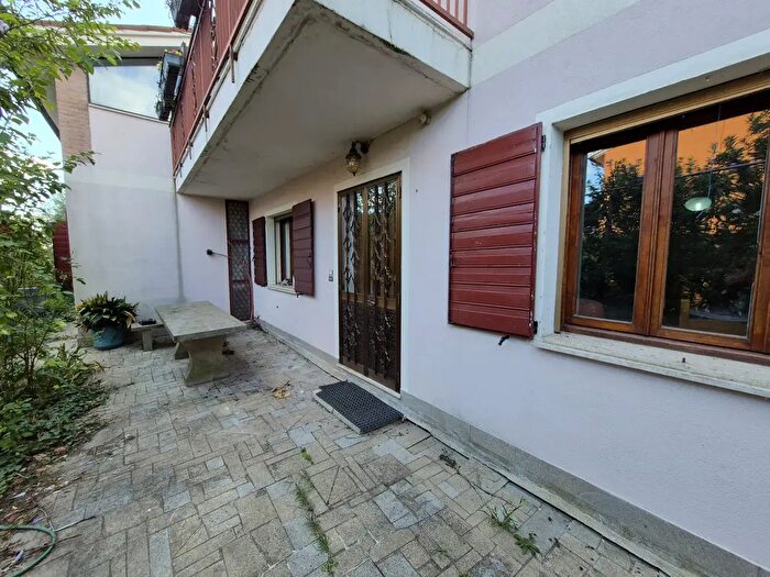 Casa con 6 locali in vendita in Via Atestina, Lozzo Atestino