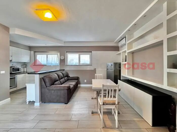 Appartamento monolocale in vendita in Via Golasecca, Sesto Calende
