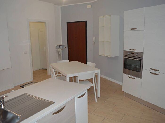 Appartamento bilocale in affitto in Via Filippo del Ponte, Giubiano San Carlo, Varese