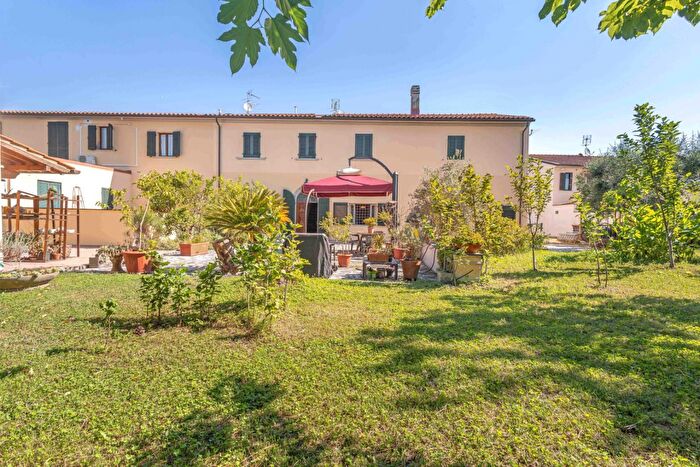 Casa con 7 locali in vendita in Ia Ceria, Cascina