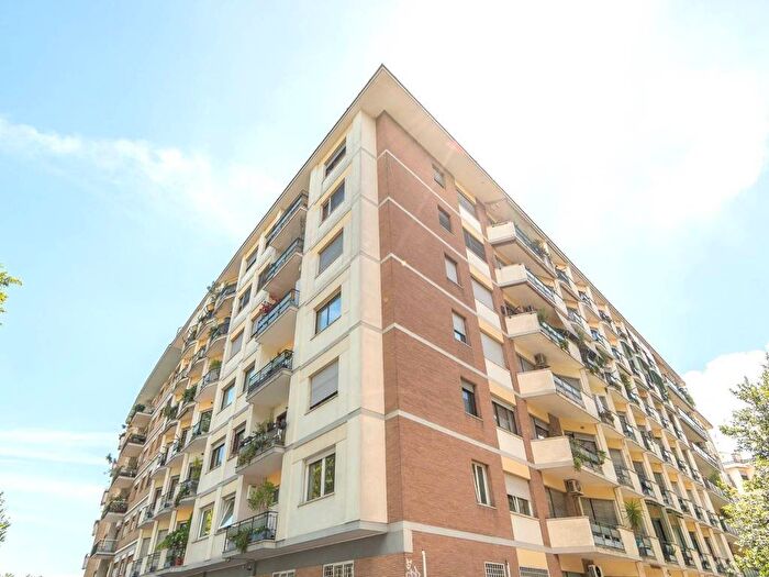 Appartamento trilocale in vendita in Lungotevere Grande Ammiraglio Thaon di Revel, Flaminio, Roma