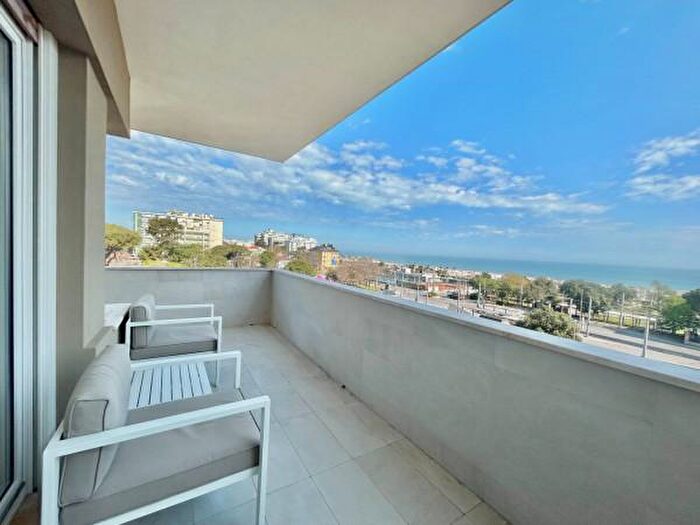 Appartamento quadrilocale in affitto in Viale Ippolito Nievo, Riccione