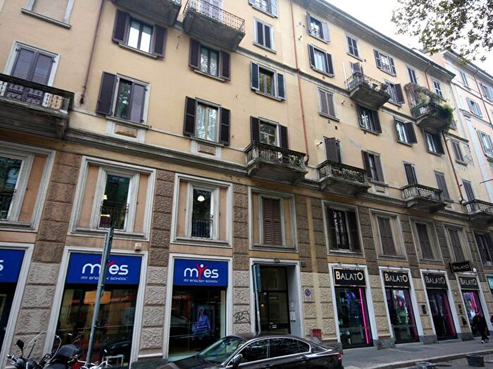 Appartamento monolocale in affitto in Viale Monte Nero, Porta Romana Medaglie d'Oro, Milano