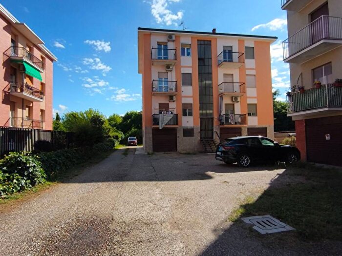 Appartamento bilocale in affitto in Via Candio, Crosione, Pavia