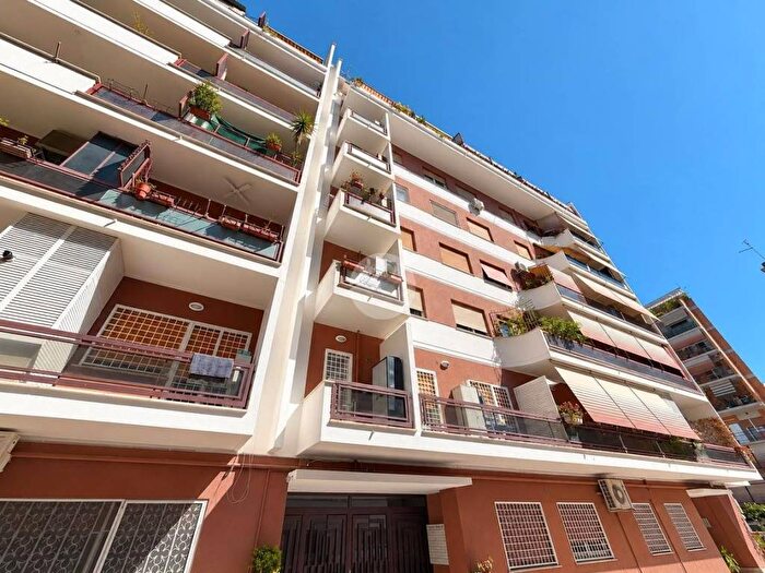 Appartamento trilocale in vendita in Via Prospero Alpino, Garbatella, Roma