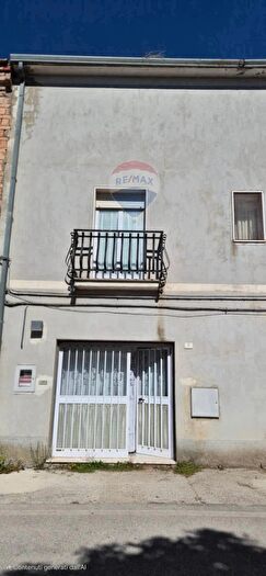 Casa con 5 locali in vendita in Strada Provinciale, Montaguto
