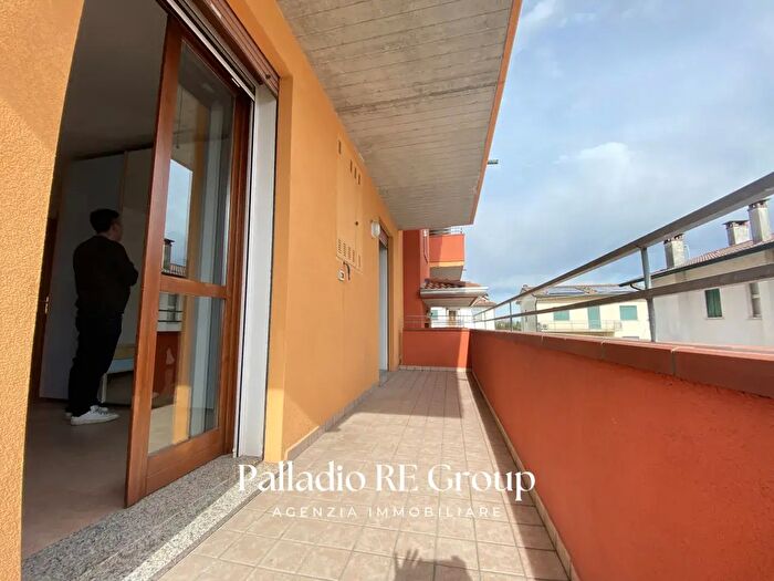 Appartamento bilocale in vendita in Via Antonio Fogazzaro, Grumolo Delle Abbadesse