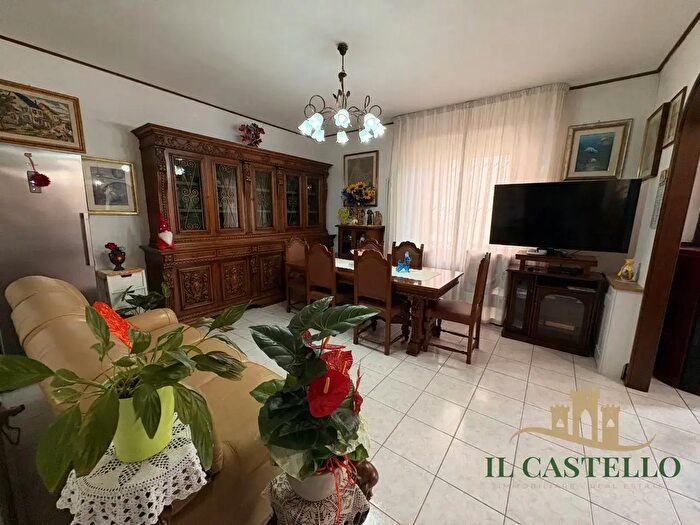 Appartamento quadrilocale in vendita in Via della Resistenza, Citta' Della Pieve