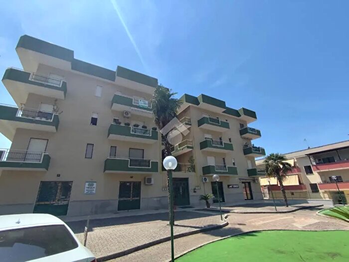Appartamento quadrilocale in vendita in Via Appia, Santa Maria A Vico