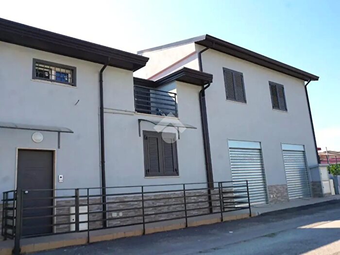 Appartamento bilocale in vendita in Via Fabrizio Ruffo, Montecorvino Rovella