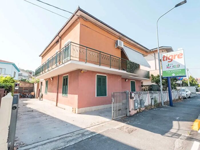 Appartamento quadrilocale in vendita in Via Vestina, Montesilvano