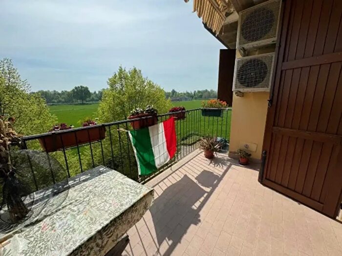 Appartamento quadrilocale in vendita in Via Maccagnano, Reggio Emilia