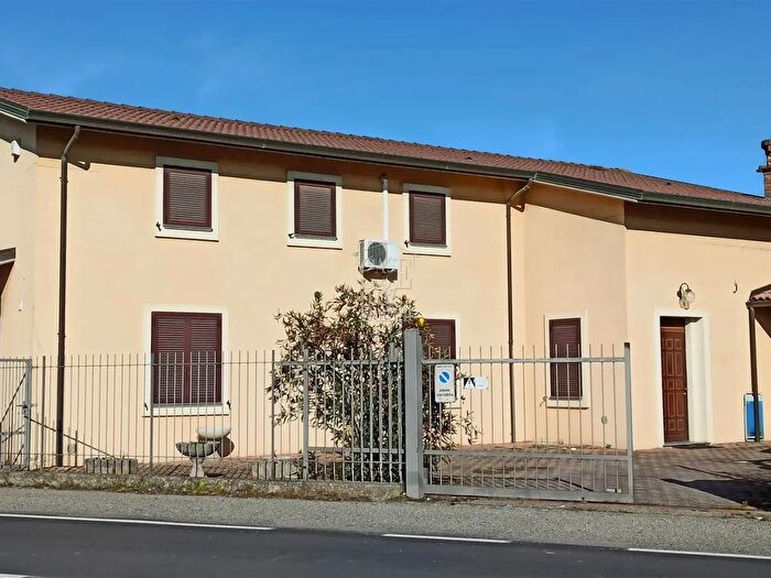 Casa quadrilocale in vendita in Via Po, Casei Gerola