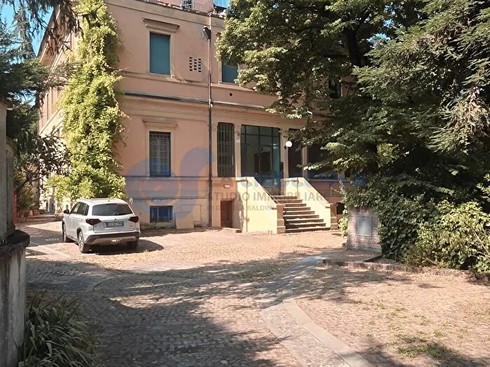 Appartamento quadrilocale in affitto in Bologna