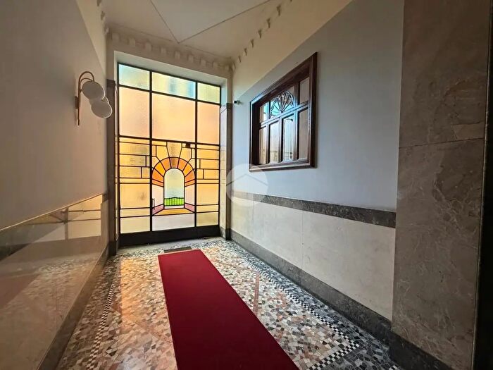 Appartamento trilocale in vendita in Via S Gerolamo Emiliani, Milano