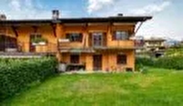 Appartamento quadrilocale in vendita in Rovetta