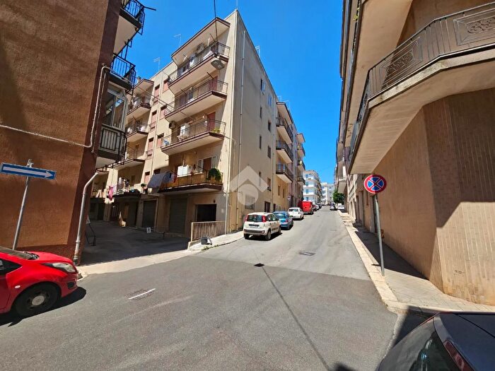 Appartamento quadrilocale in vendita in Via Damiano Chiesa, Cisternino